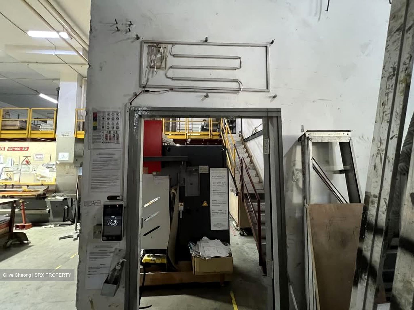 E9 Premium (D27), Factory #558738981